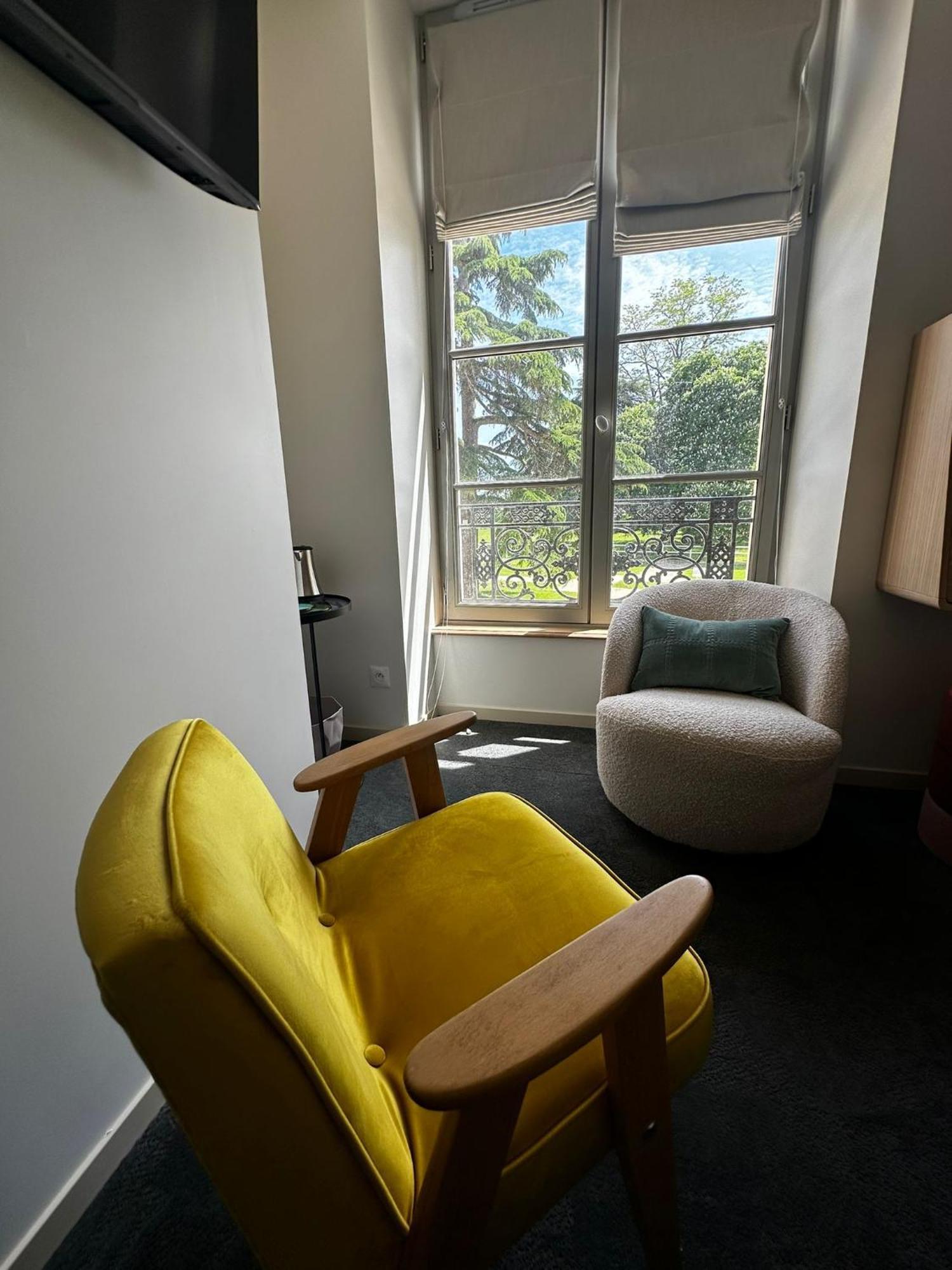 Domaine De L'Ecorcerie Hotel Fontaine-le-Comte Ngoại thất bức ảnh