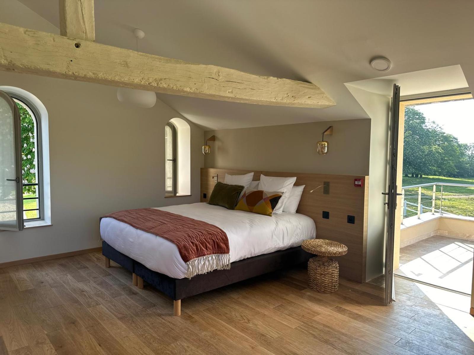 Domaine De L'Ecorcerie Hotel Fontaine-le-Comte Ngoại thất bức ảnh